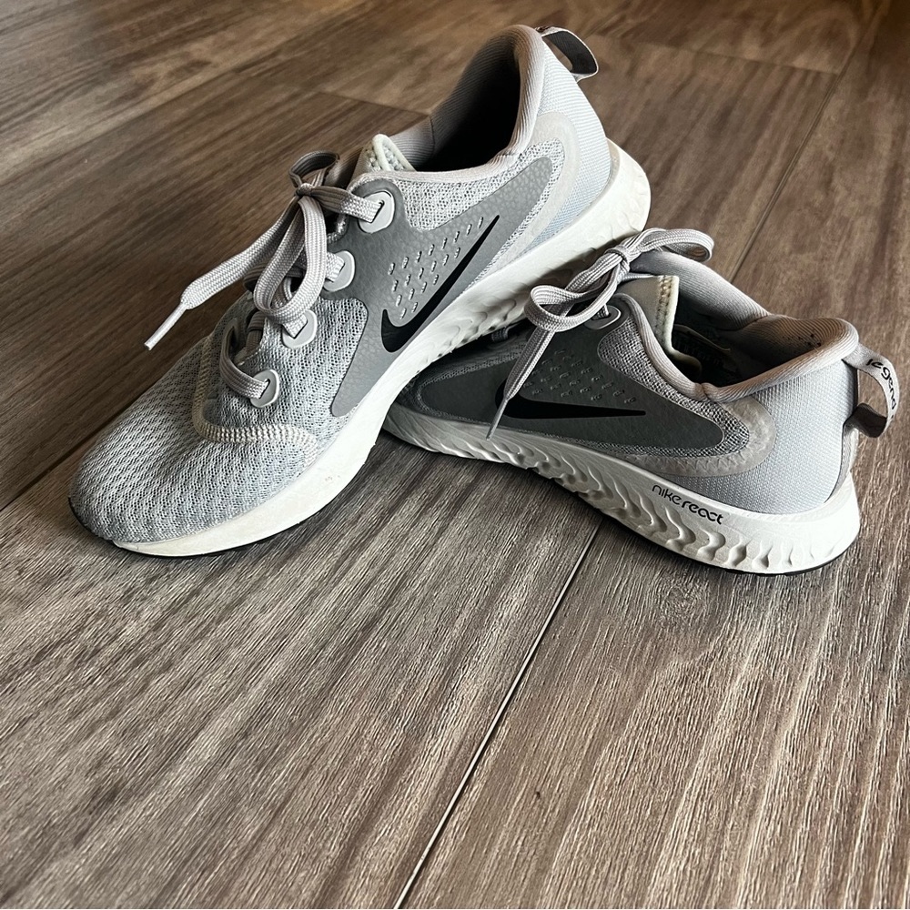 Women’s Nike Legend React Running shoes - size 9